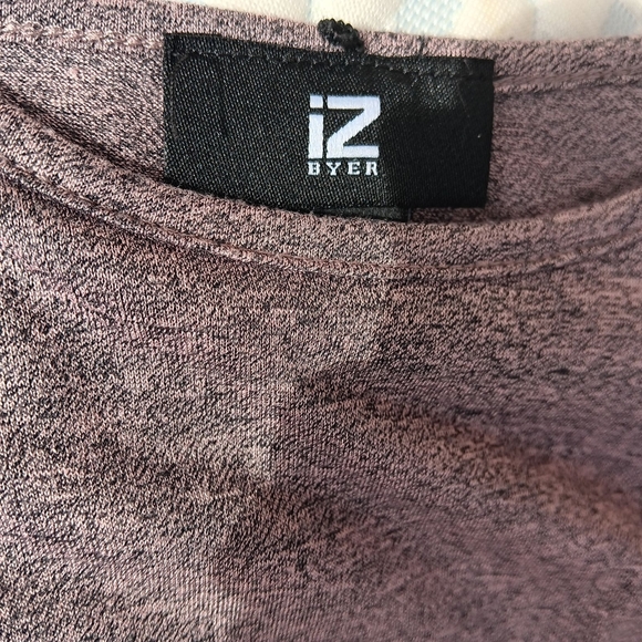 IZ Byer Cold Shoulder Top - Picture 3 of 3